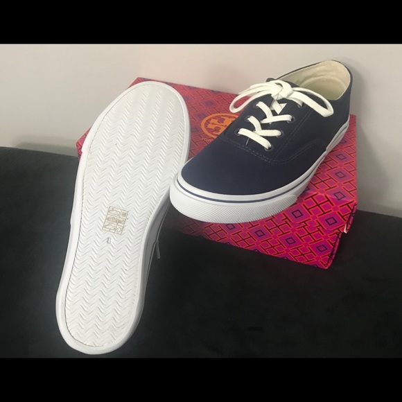 💕💕🎉Host Pick🎉 Tory Burch Sneakers - Picture 6 of 8